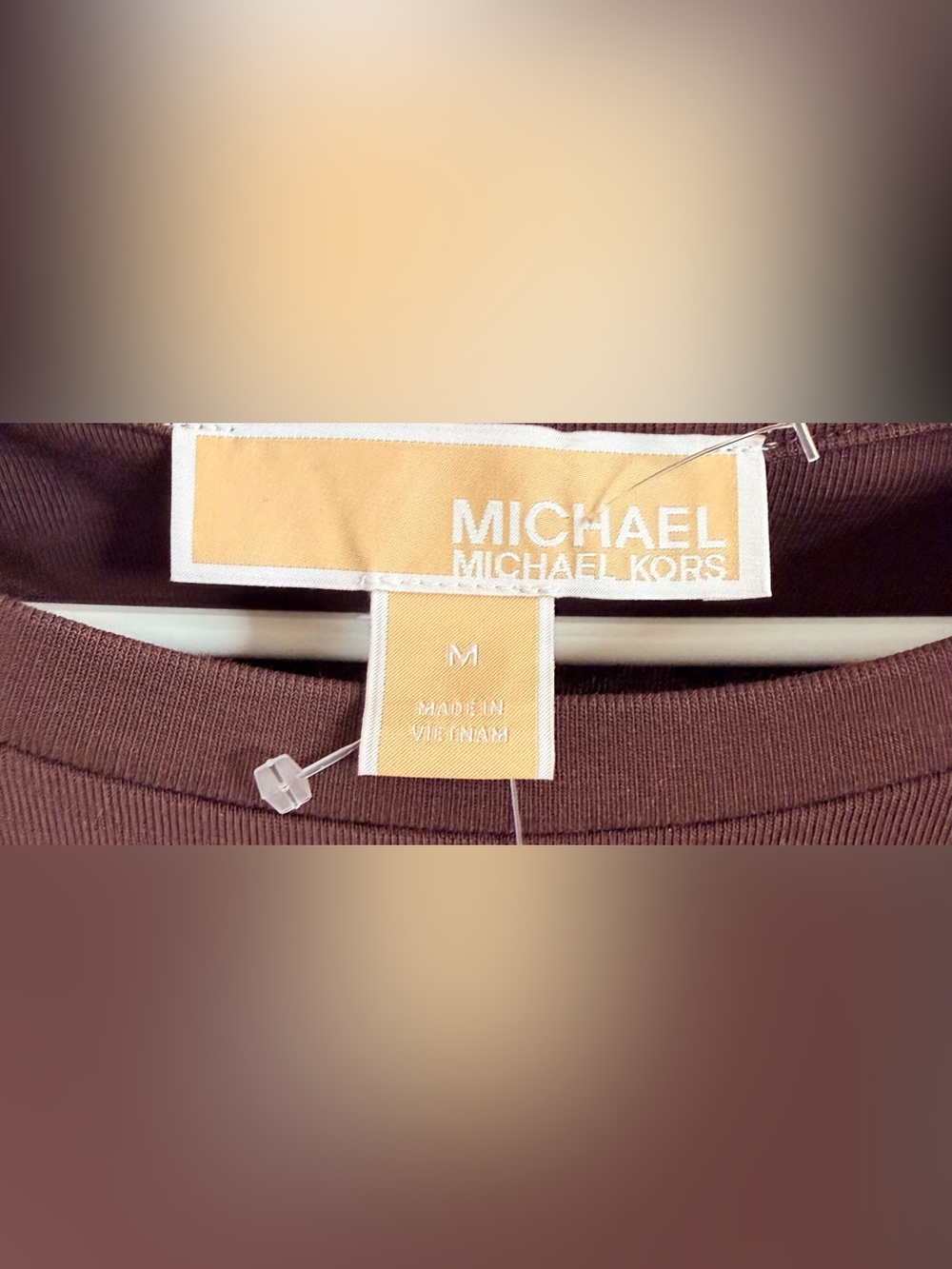 Michael Kors Brown Cropped Woman’s M Short Sleeve Top w/ Gold Buttons - Picture 3 of 6